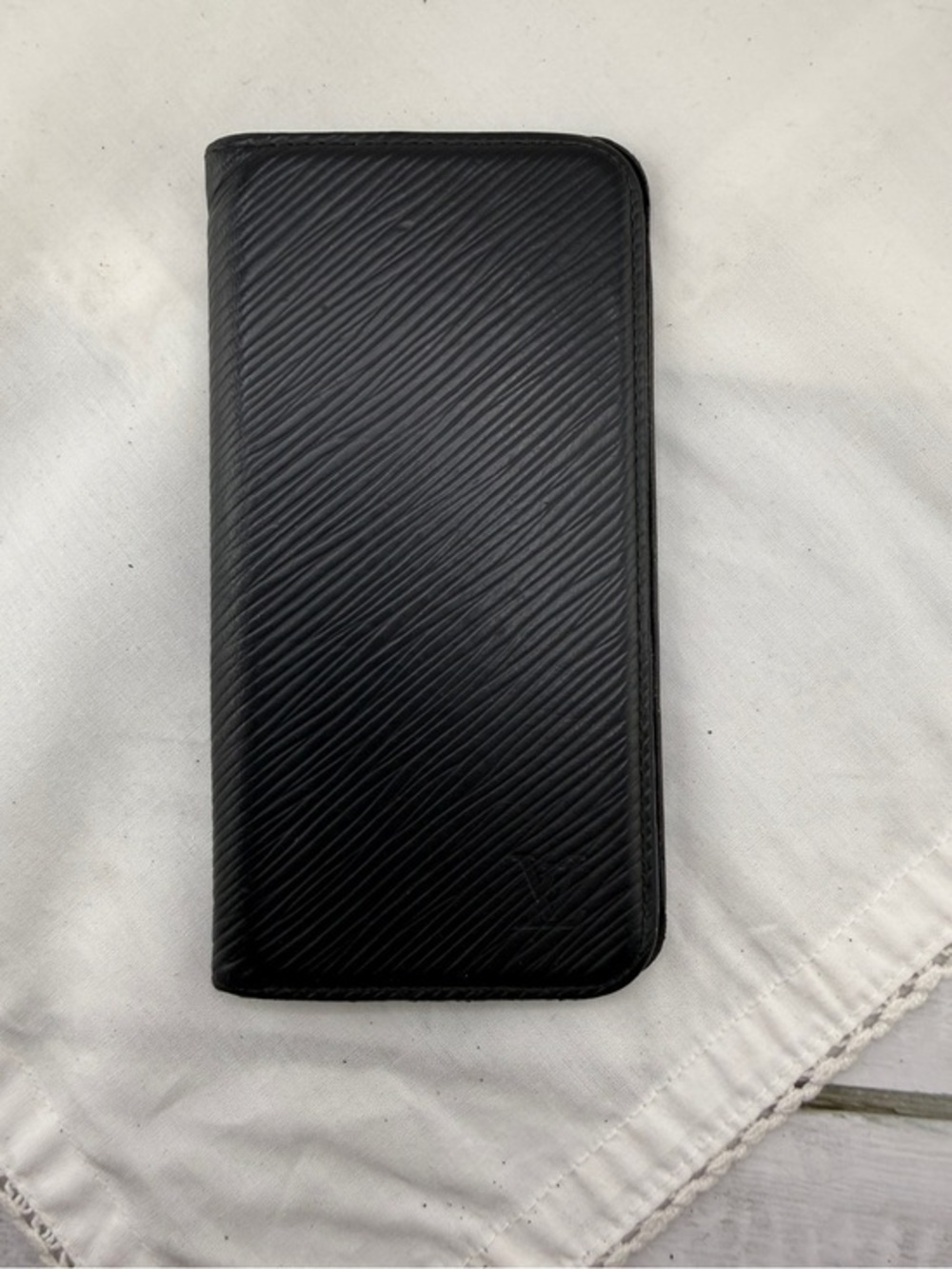 AUTHENTIC Louis Vuitton Empreinte iPhone or note holder. Black.